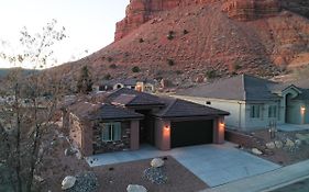 Red Canyon Bunkhouse At Kanab - New West Properties